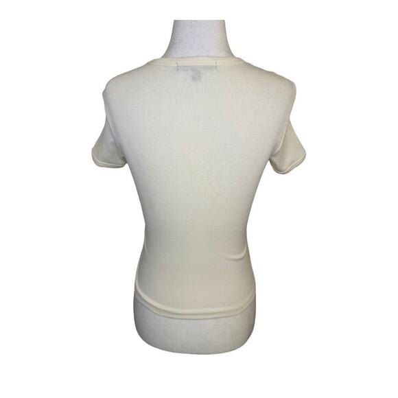 NEW Vinyl Icons Women’s XS Bow Graphic‎ Print T-Shirt NWOT - Picture 4 of 9